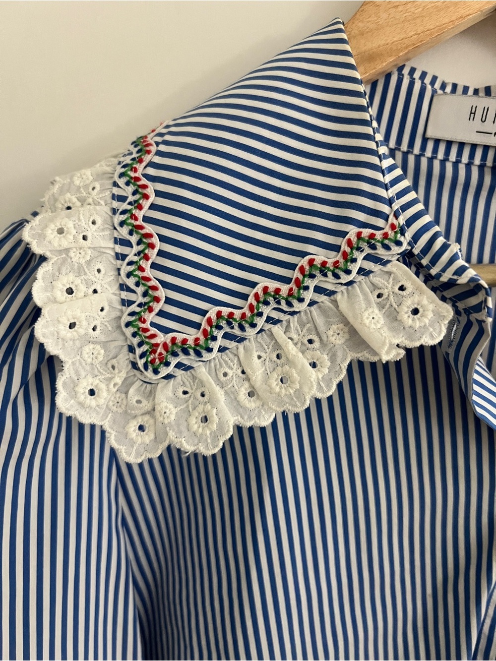 Hunter Bell Miller Top Blue and White Striped Button-Down Shirt Great Condition - Picture 6 of 16